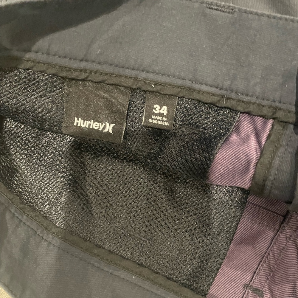 Hurley Men’s Dri-FIT Chino Walkshort size 34 waist, 10 inch inseam.  Obsidian - Picture 2 of 5